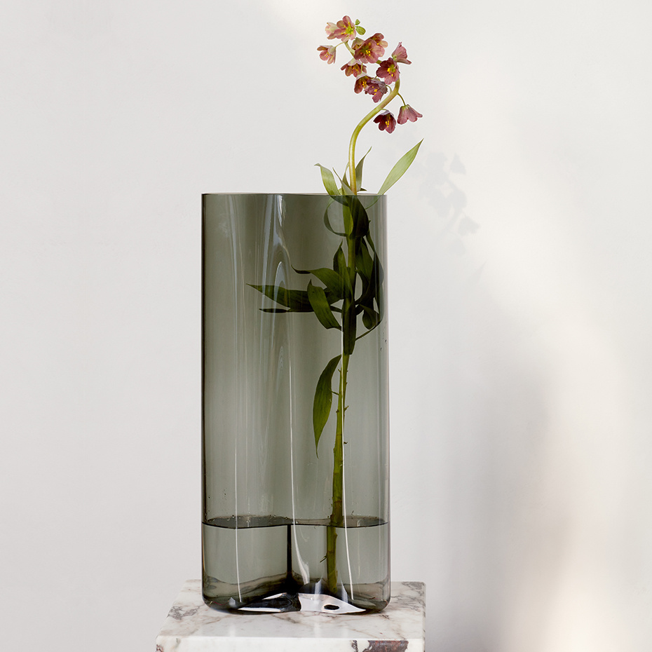 Aer Vase 49cm Smoke