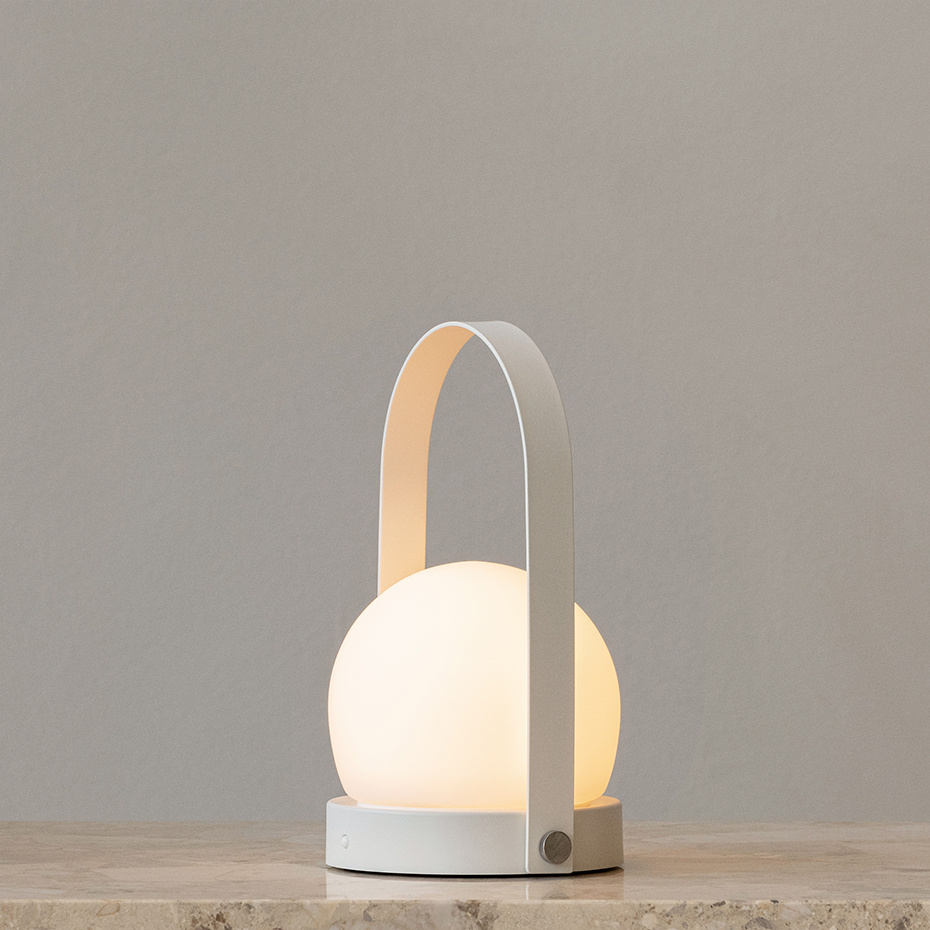 Carrie Portable Bordslampa White IP44