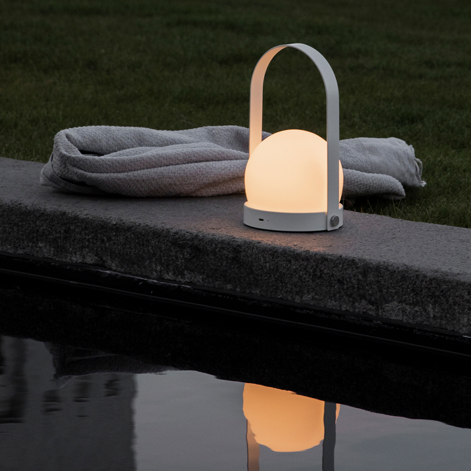 Carrie Portable Bordslampa White IP44