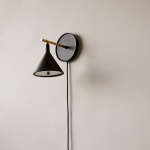 Cast Sconce Vägglampa Black With Diffuser Cast Sconce Vägglampa Black With Diffuser