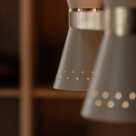 Collector Ljuskrona 5 Polished Brass/Crème Collector Ljuskrona 5 Polished Brass/Crème