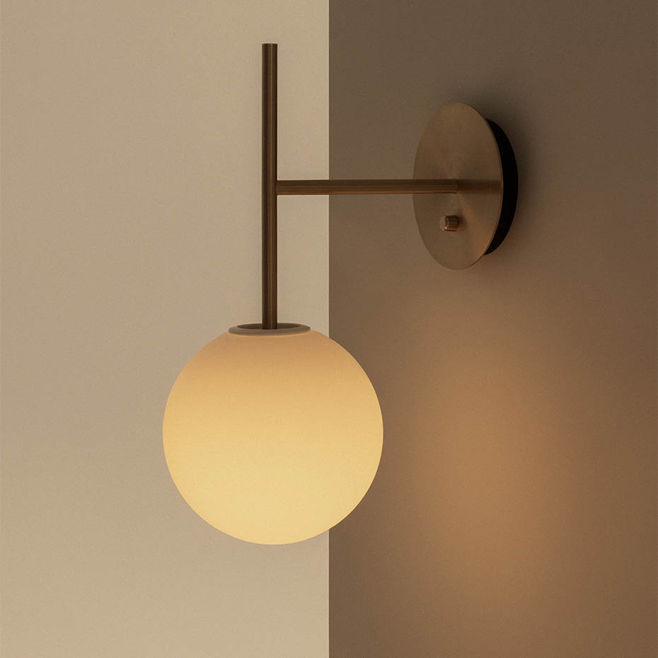 TR Bulb Vägglampa Brushed Brass