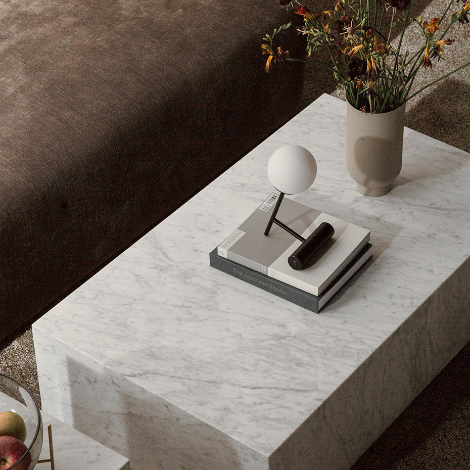 Phare LED Lamp Burned Red