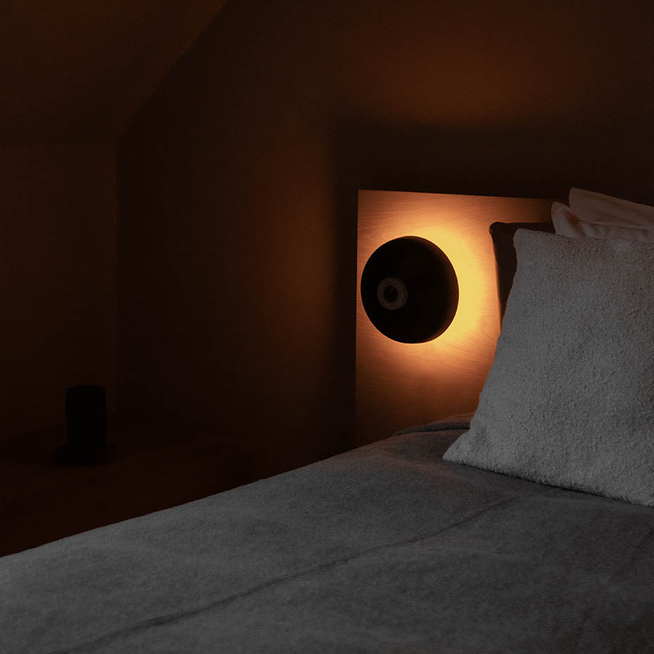 Reverse Vägglampa Hardwired Sand Travertine/Bronzed Brass