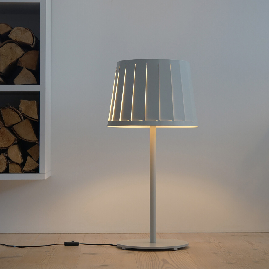 Avs Bordslampa Vit