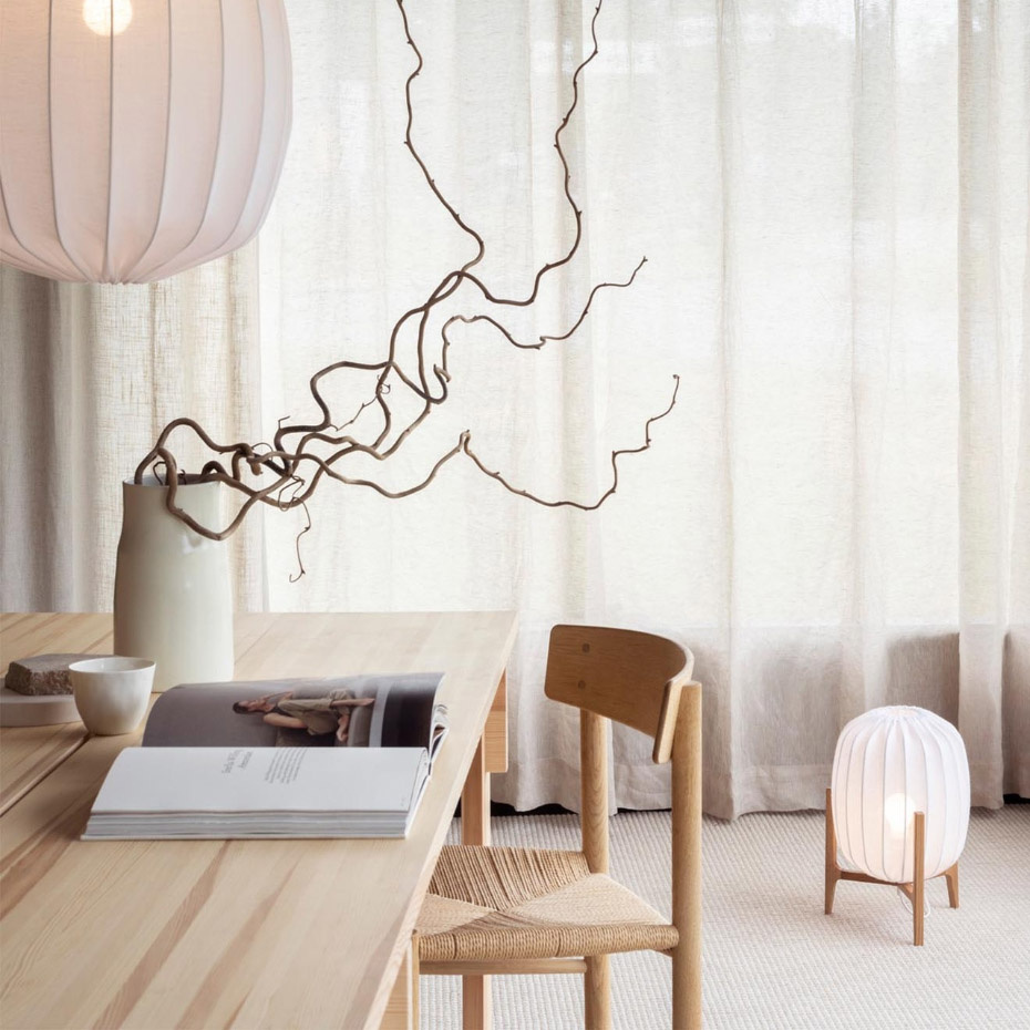 Prisma Bordslampa Ek/Vit