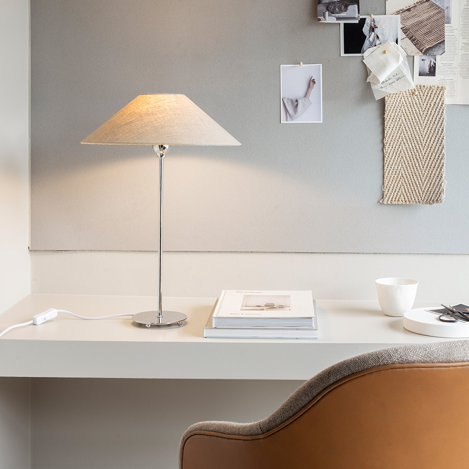 Line 45 Bordslampa Silver