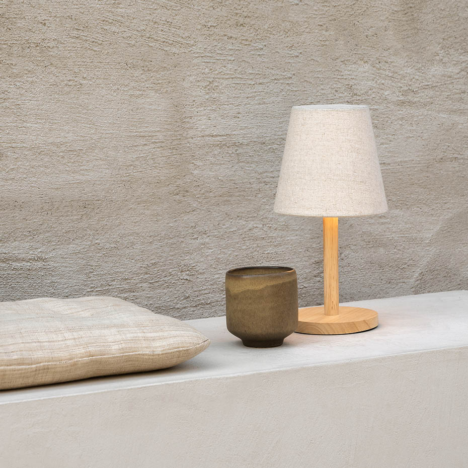 Tess Portabel Bordslampa Ek/Natur