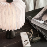 Fia Bordslampa Vit/Svart Fia Bordslampa Vit/Svart