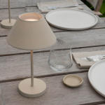 Teya Portabel Bordslampa Off-White Teya Portabel Bordslampa Off-White