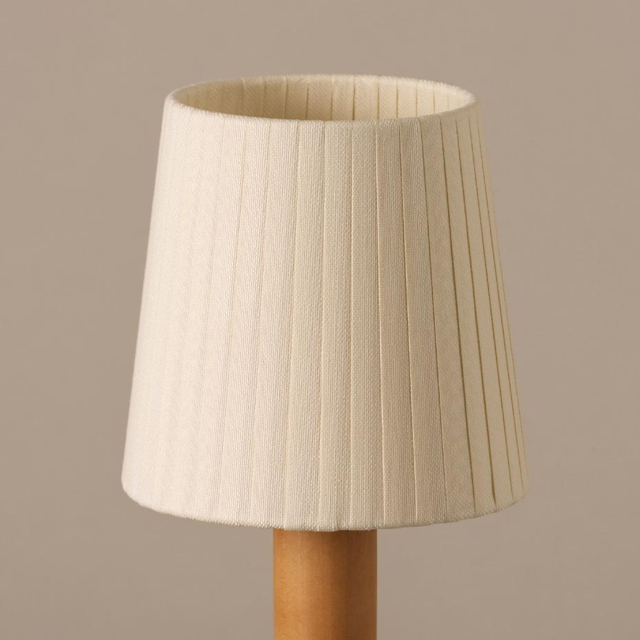 Básica Mínima Bordslampa Natural Ribbon/Nickel