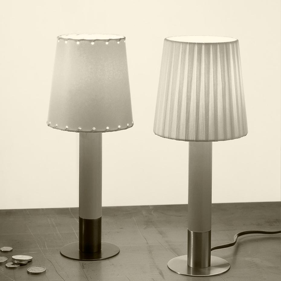 Básica Mínima Bordslampa Natural Ribbon/Nickel