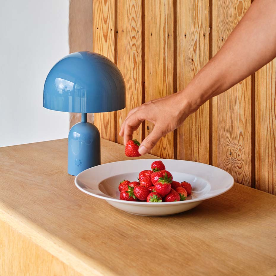 Bell Portable LED Bordslampa Baby Blue