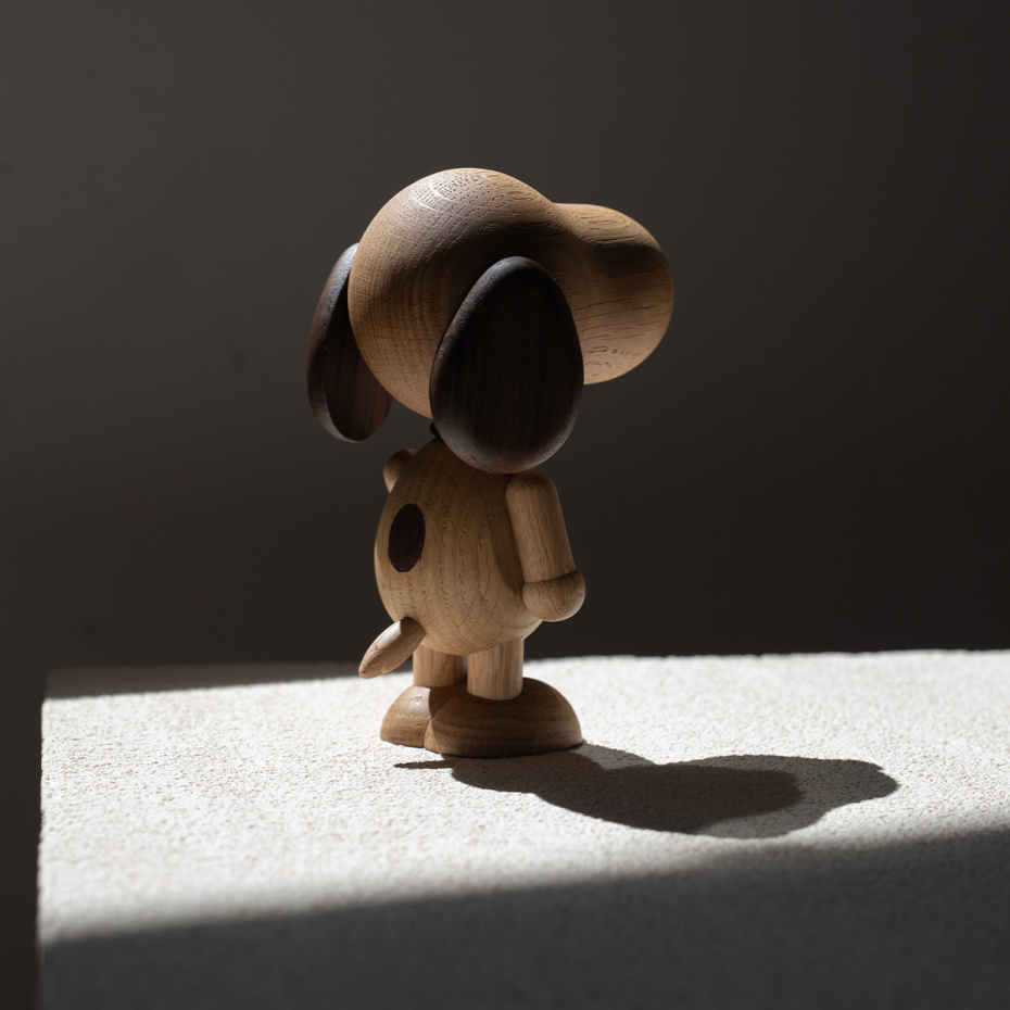 Peanut x Snoopy™ Small Smoked Oak
