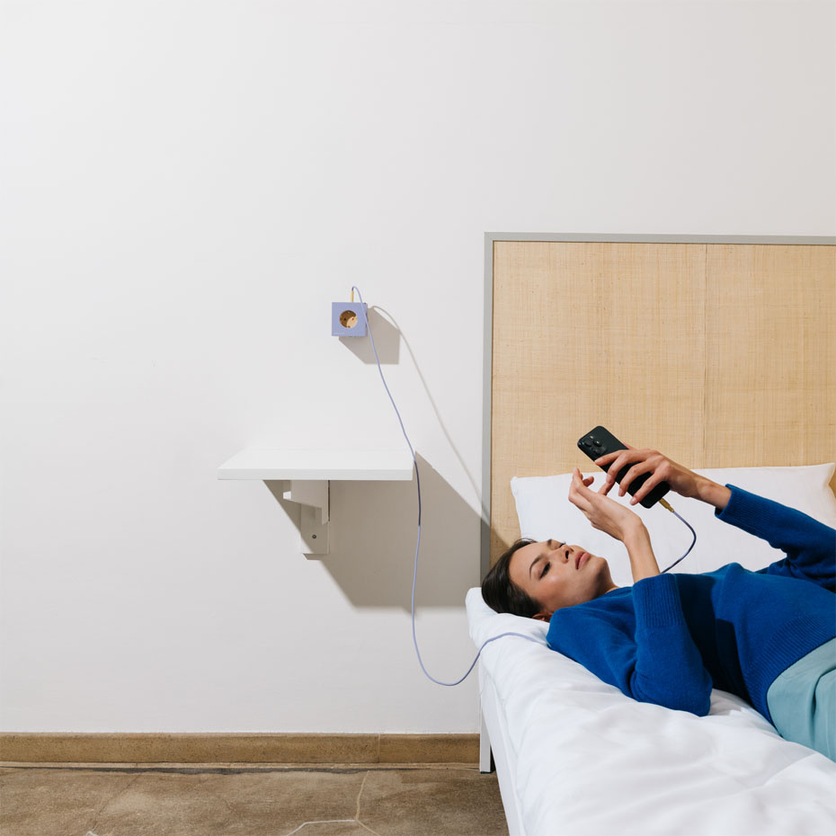 Cable 1 USB-C To USB-C (100W) 2m Bauhaus-Archiv Edition Lavender Glow