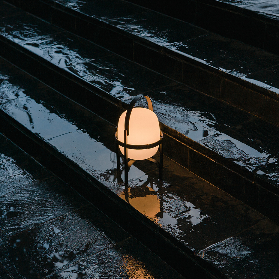 Cestita Alubat Bordslampa Black