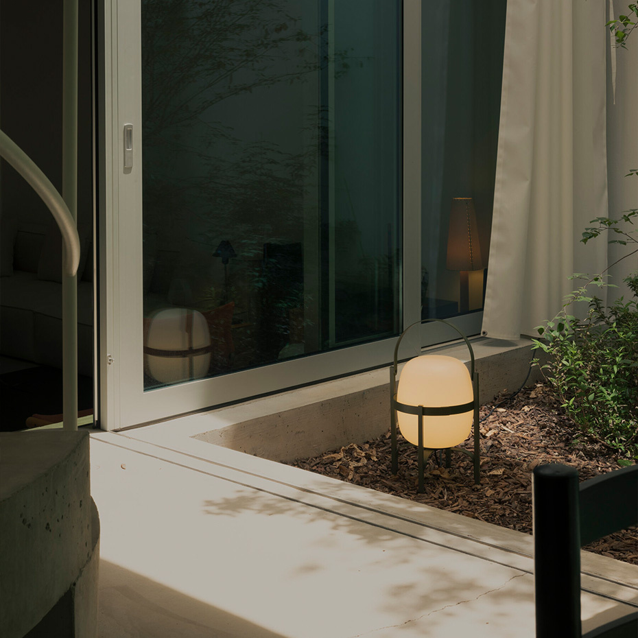 Cesta Exterior Bordslampa Black
