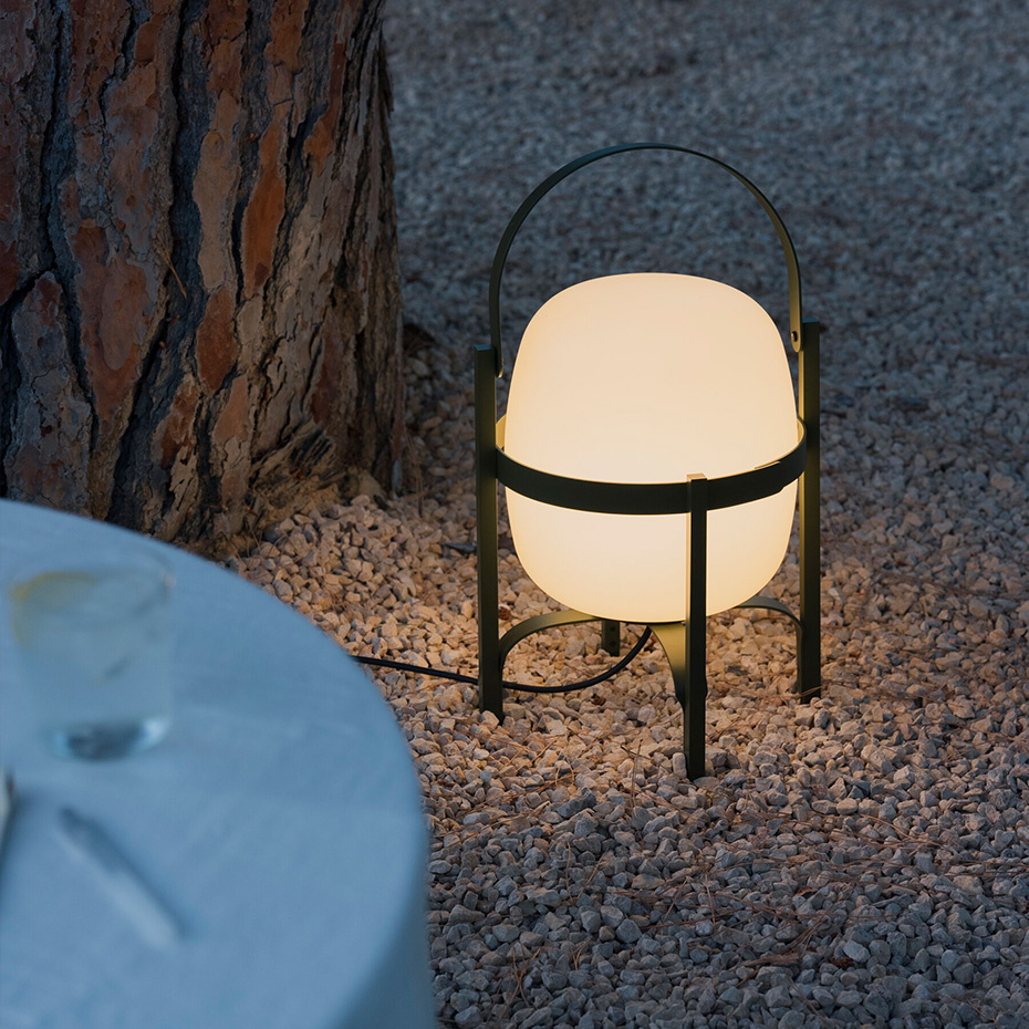 Cesta Exterior Bordslampa English Green