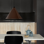 Leather Cone Namibia Pendel 45cm Oak/Black Leather Cone Namibia Pendel 45cm Oak/Black