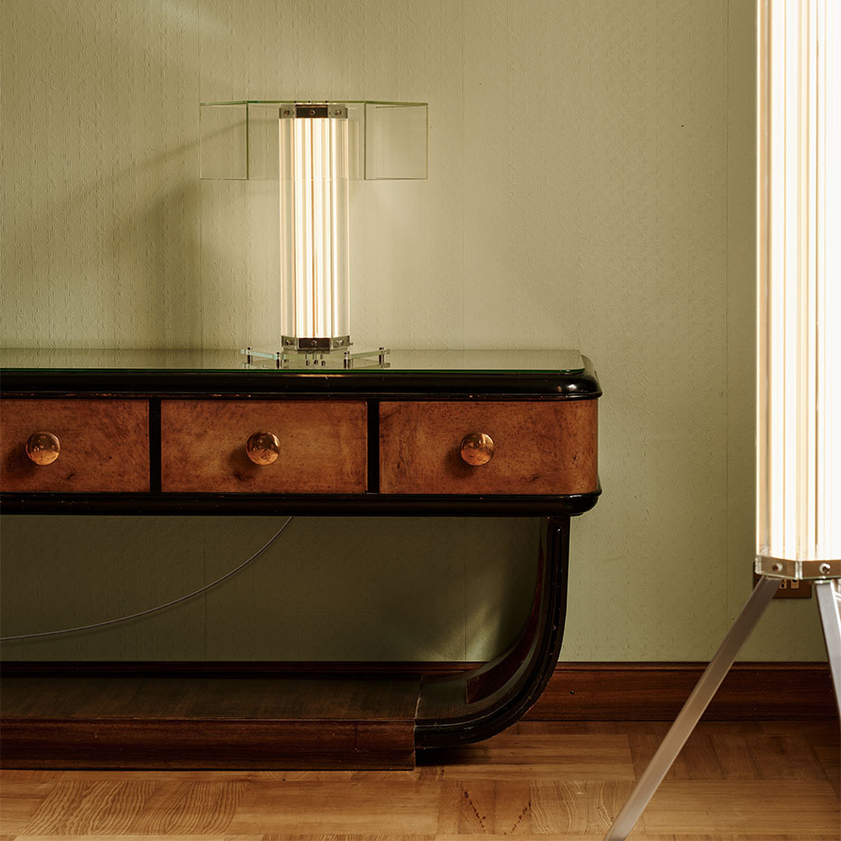 Flos SuperWire T Bordslampa