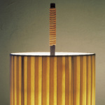 Dórica Golvlampa Dark Brown/Natural Ribbon Med Stabiliserande Fot Dórica Golvlampa Dark Brown/Natural Ribbon Med Stabiliserande Fot