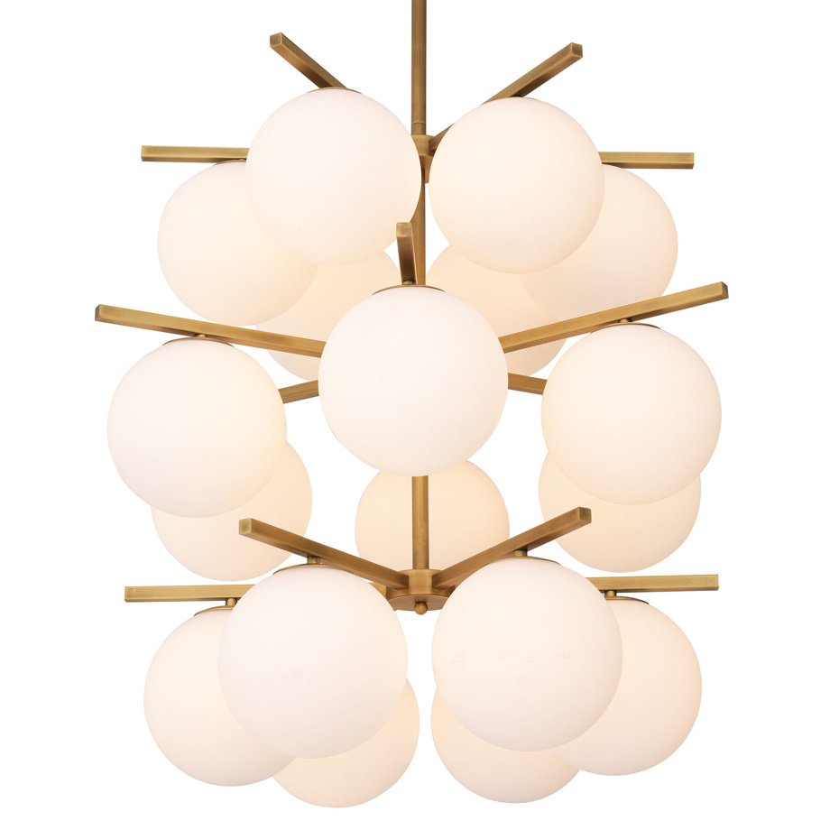 Noa Ljuskrona Antique Brass/Opal Glass