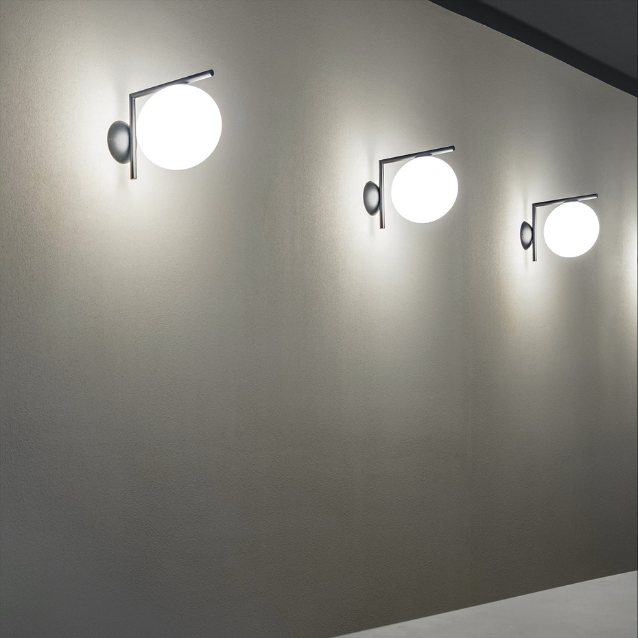 IC Lights C/W1 Outdoor Tak/Vägglampa Brushed Brass IP44