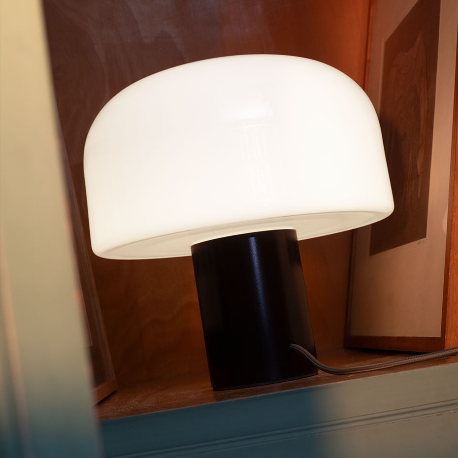 Bellhop Glass T Bordslampa Cioko