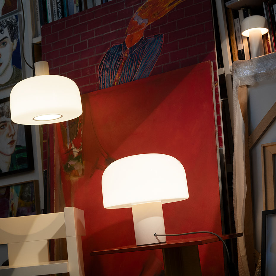 Bellhop Glass T Bordslampa Bright Aluminum