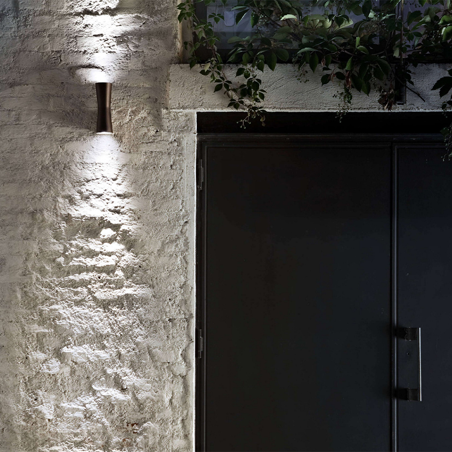 Clessidra 20°+20° Outdoor Vägglampa Deep Brown IP55