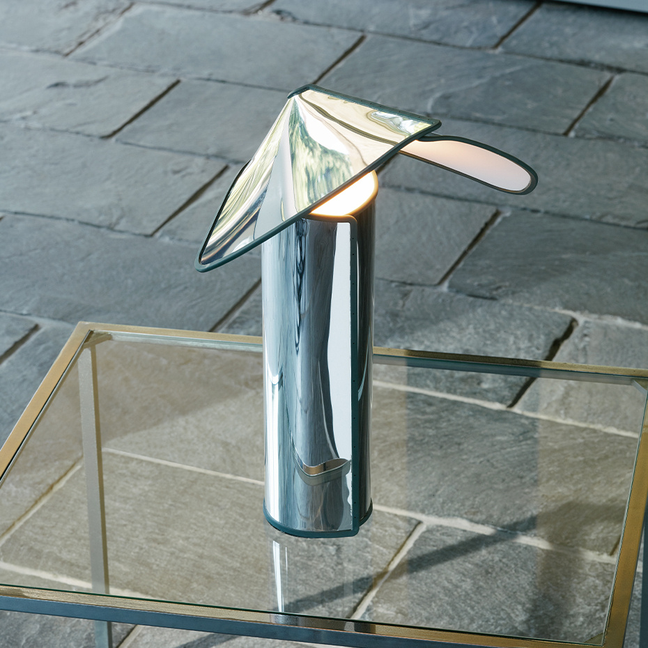 Chiara T Bordslampa Aluminum/Anthracite Edge