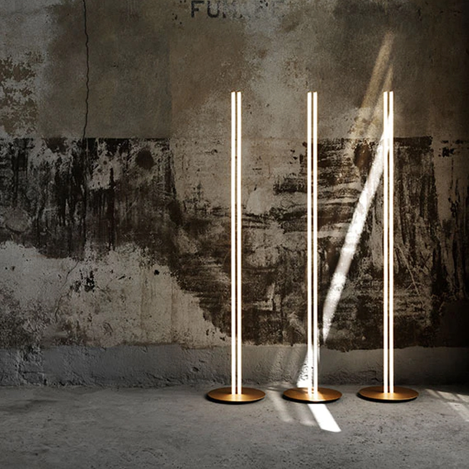 Coordinates F Golvlampa Anodized Champagne