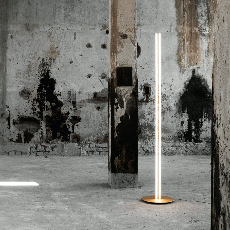 Coordinates F Golvlampa Anodized Champagne