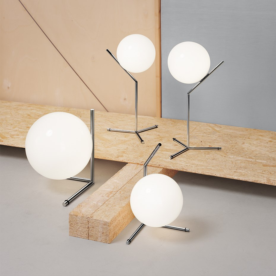 IC Lights T2 Bordslampa Brushed Brass