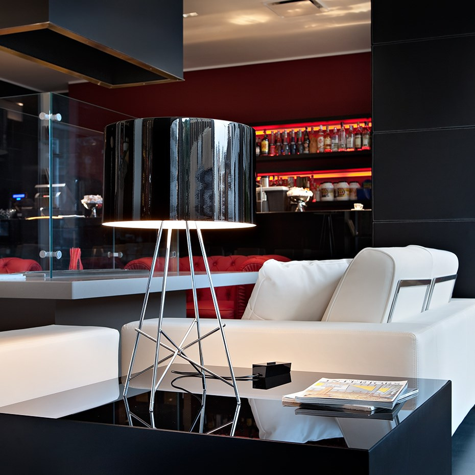 Ray T Bordslampa Black