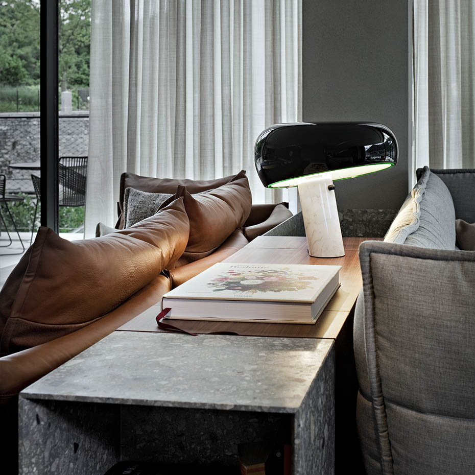 Snoopy Bordslampa Black