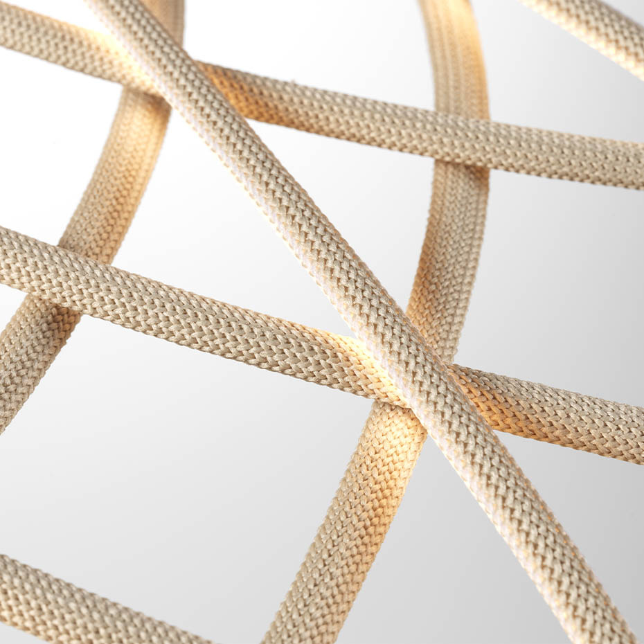 Skynest Motion Golvlampa Almond