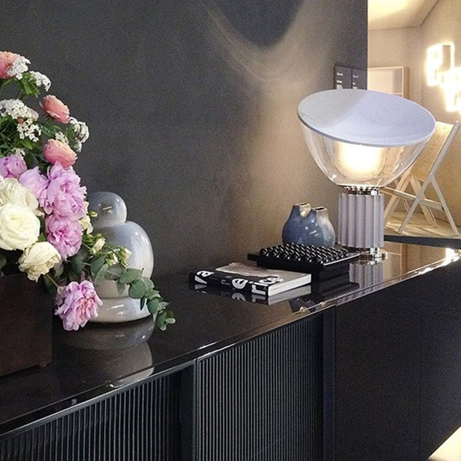 Taccia PMMA Bordslampa Bronze