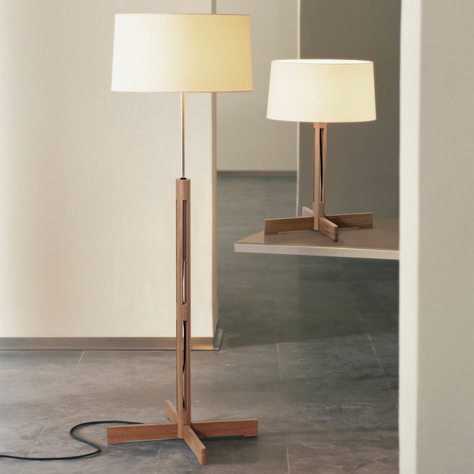 FAD Golvlampa Natural Oak/White Linen