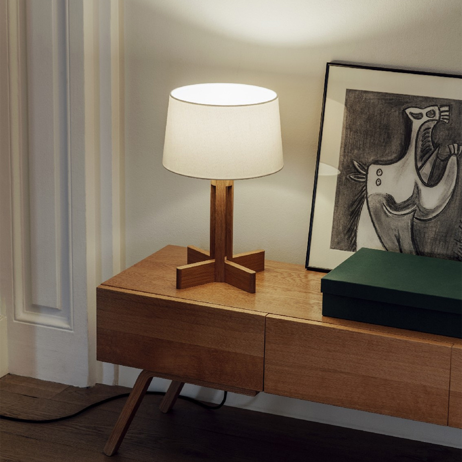 FAD Bordslampa Natural Oak/White Linen