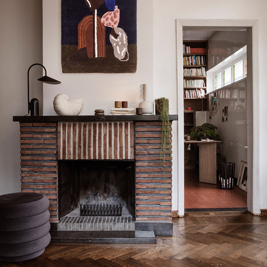 Arum Bordslampa Black