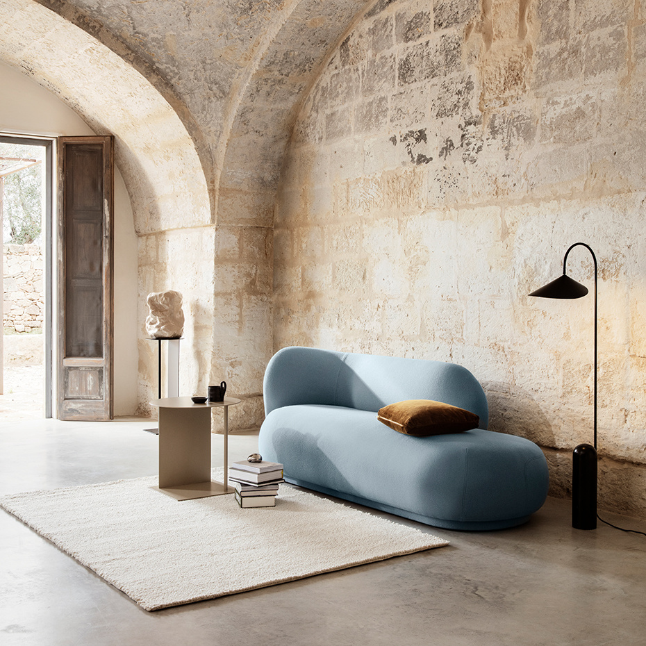 Arum Golvlampa Black