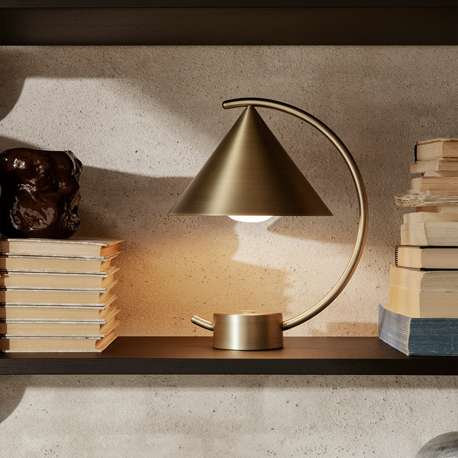 Meridian Portable Bordslampa Brass
