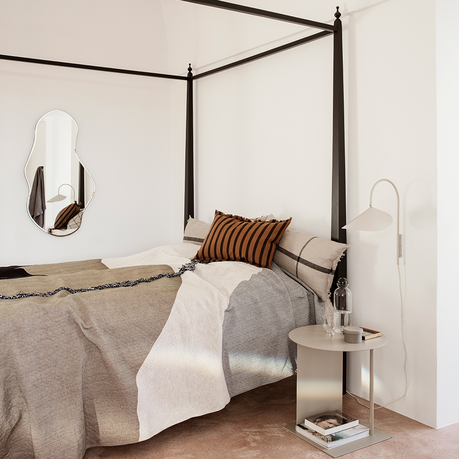 Arum Swivel Vägglampa Cashmere