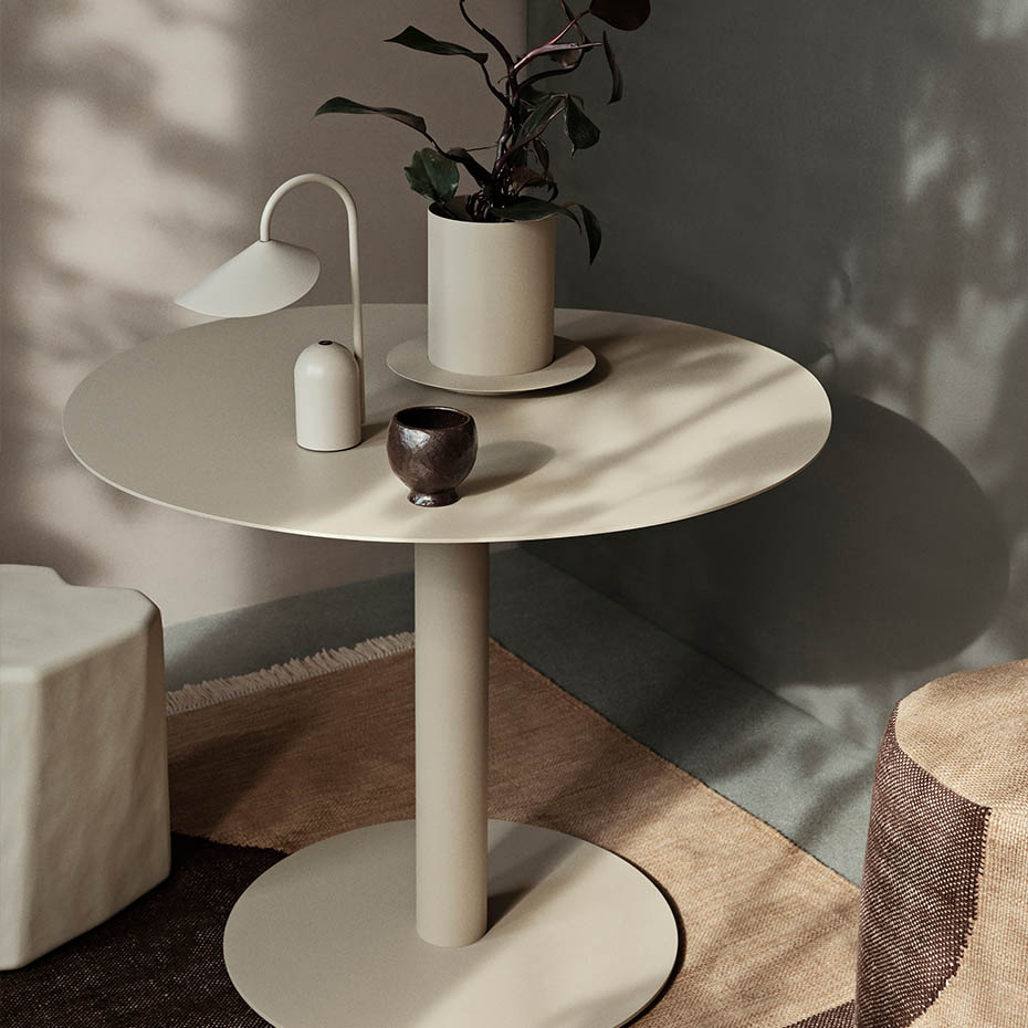 Arum Portable Bordslampa Cashmere