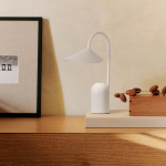 Arum Portable Bordslampa White Arum Portable Bordslampa White