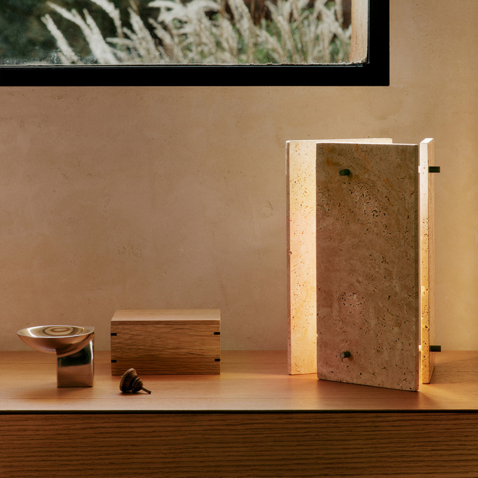 Oeste Bordslampa Sand