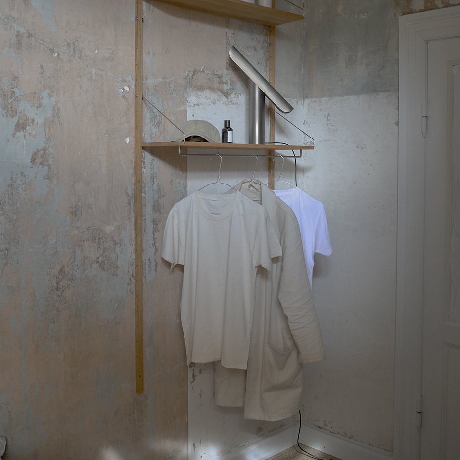 T-Lamp Bordslampa Brushed Steel