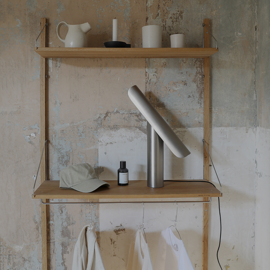 T-Lamp Bordslampa Brushed Steel