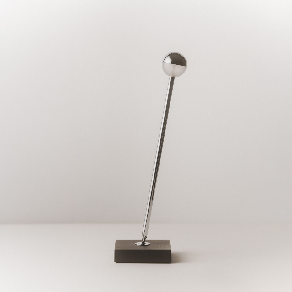 Gira Mini Bordslampa Brass
